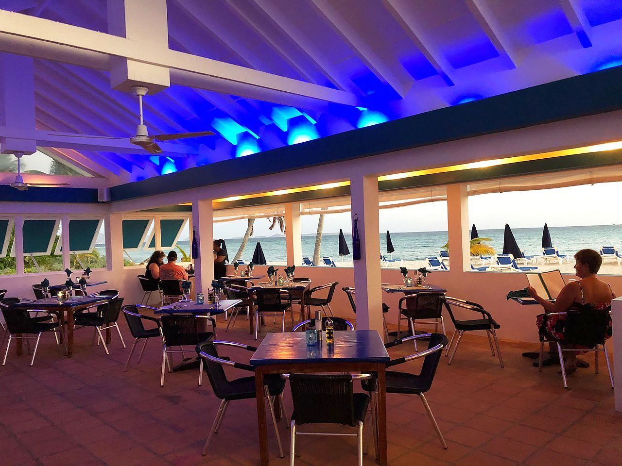 Ресторан Trattoria Tramonto & Oasis Beach Bar